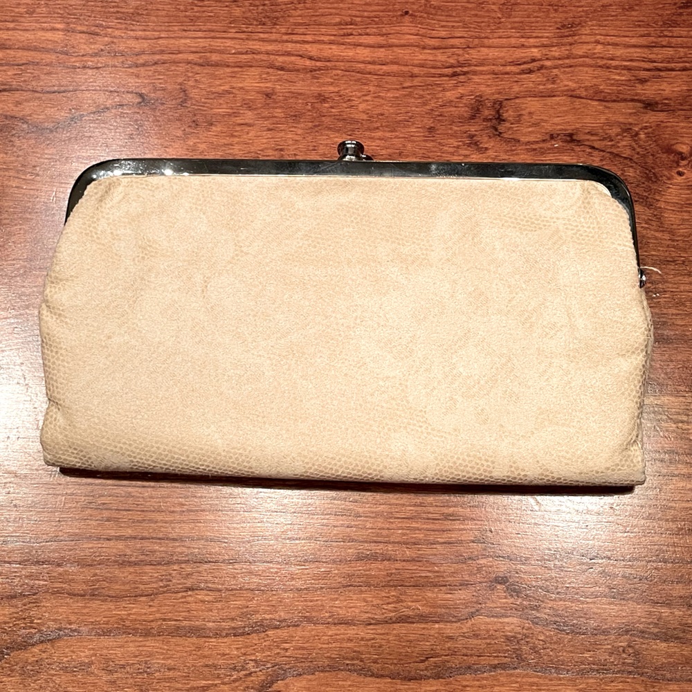 Cream/Silver Colored Clutch/Wallet